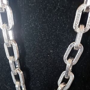 Chunky silvertone statement chain necklace 16" drop.